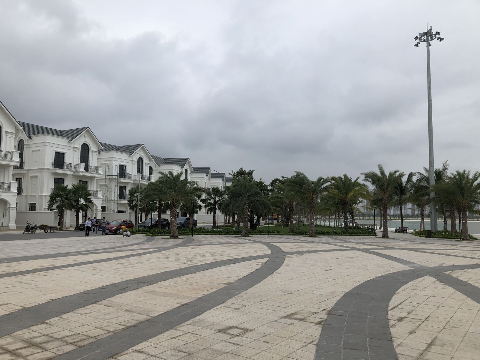 thuê biệt thự mặt hồ Hải Âu vinhomes ocean park gia lâm