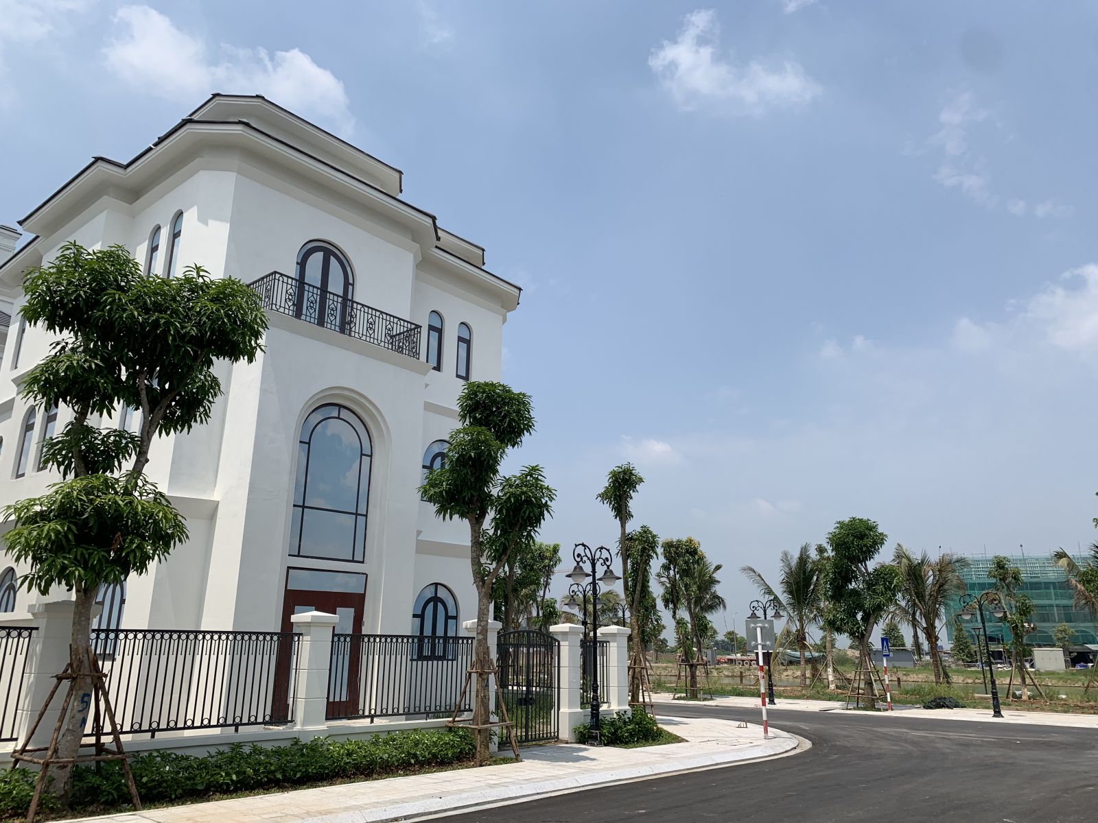 Biệt thự đơn lập góc Ngọc Trai mặt sông Vinhomes Ocean Park Gia Lâm