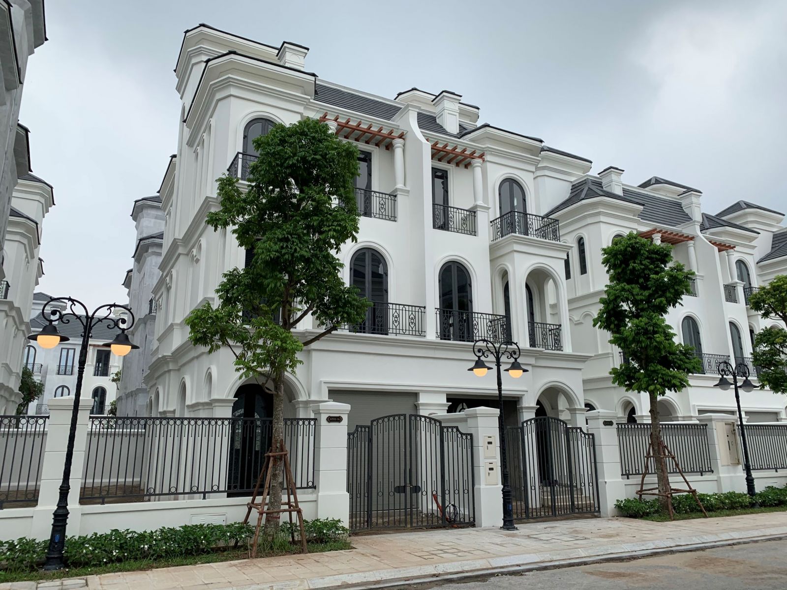 biệt thự Song lập ngọc trai vinhomes gia lâm
