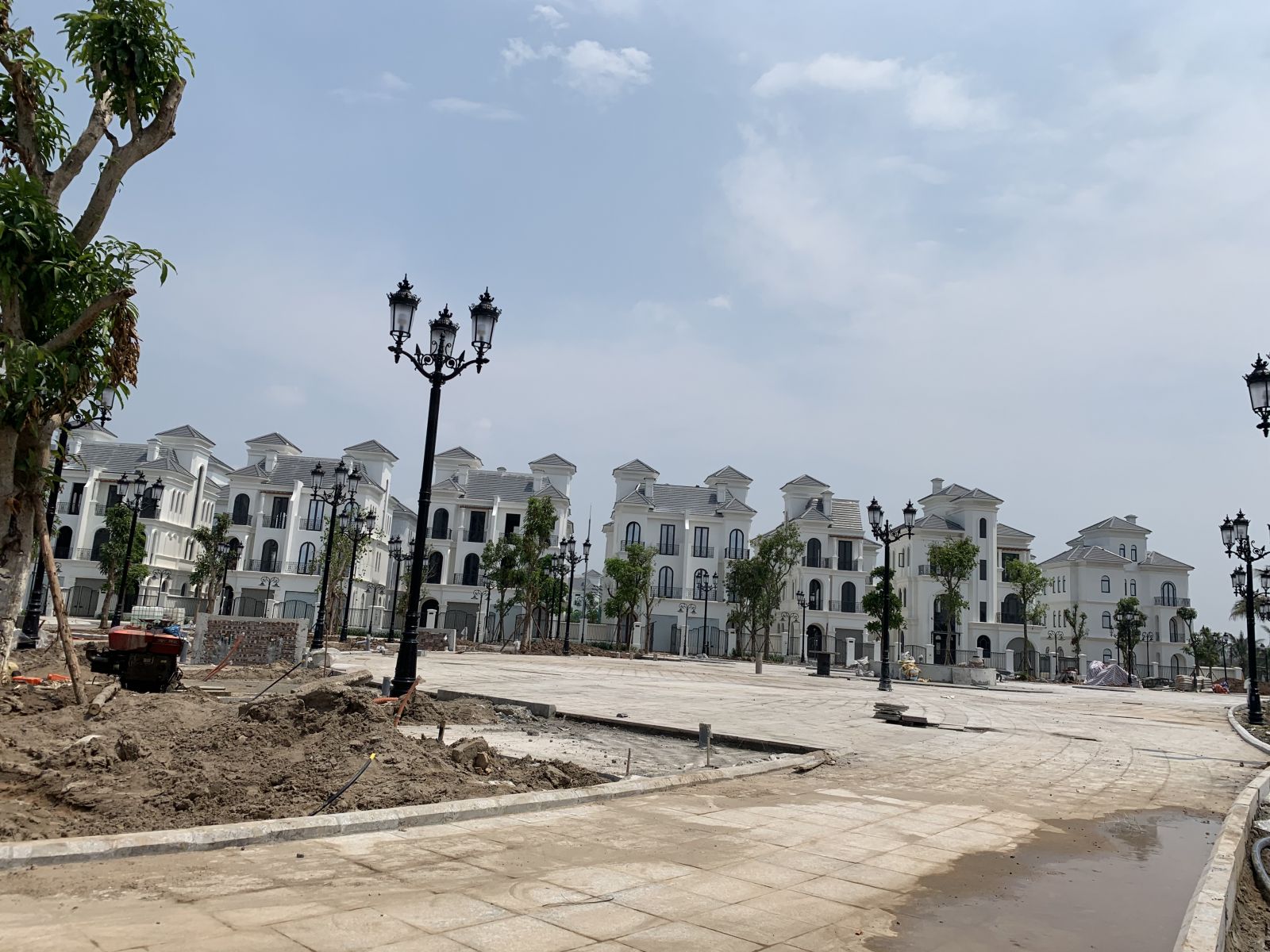 biệt thự song lập Vinhomes Ocean Park Ngọc Trai mặt quảng trường vườn nướng BBQ