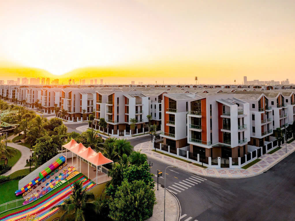 biệt thự đơn lập mặt hồ phân khu Ánh Dương vinhomes ocean park 3